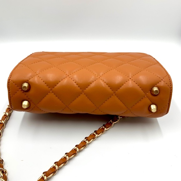 Chic brown/tan top handle trendy quilted shoulder crossbody bag gold-tone chain - Picture 5 of 13